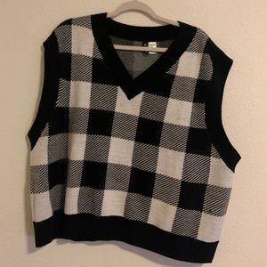 H&M Black and White Sweater Vest